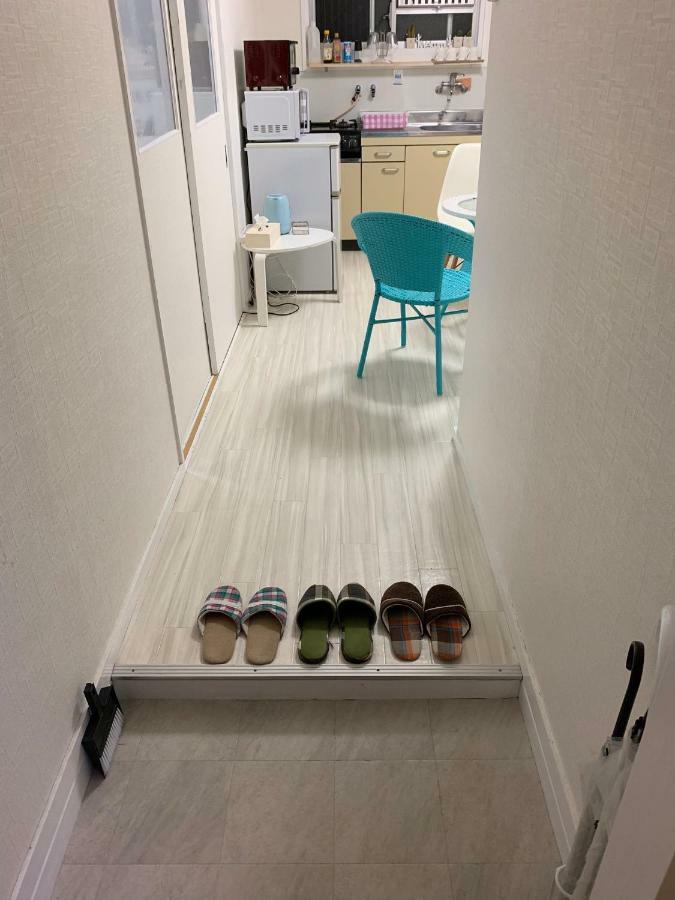 อพาร์ทเม้น Goldhouse Shinosaka 303 *